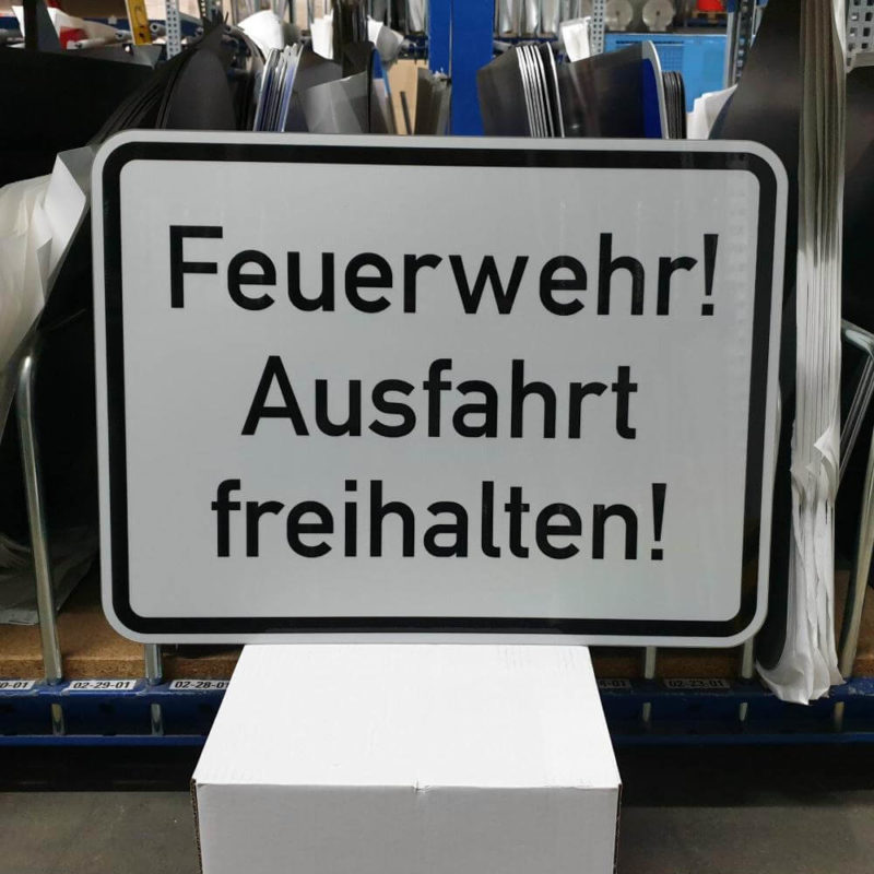Feuerwehrschild Aus Aluminium, 30x45 Cm – 'Feuerwehr 112', UV-beständig, Für Innen & Außen
