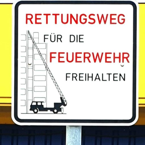 HFY-feuerwehrschild-vz-2441-rettungsweg-fuer-feuerwehr-freihalten-ra-500-x-500-mm-2