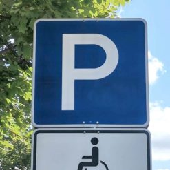 HQU-richtzeichen-vz-314-parken-retroreflektierend-600-x-600-mm-4