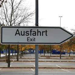 HRD-richtzeichen-vz-333-1-20-2-sprachig-ausfahrt-exit-rechts-ra-350-x-1400-mm-1