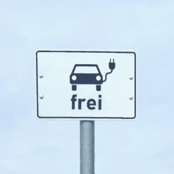 INE-zusatzzeichen-vz-1024-20-elektrisch-betriebene-fahrzeuge-frei-ra-450-x-600-mm-1