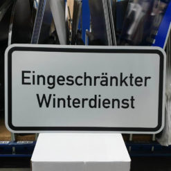 IOA-zusatzzeichen-vz-2008-eingeschraenkter-winterdienst-retroreflektierend-330x660mm-1