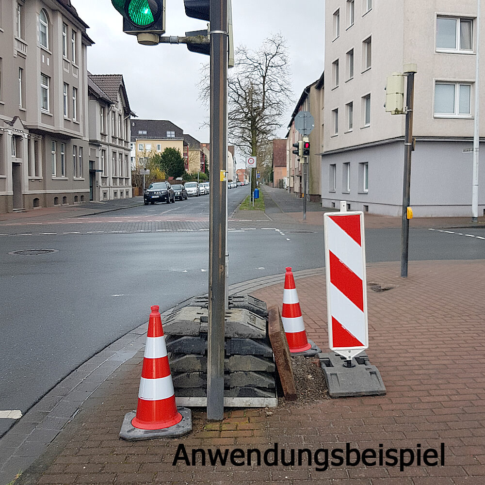 TJW-leitkegel-rot-weiss-bast-geprueft-reflexfolie-retroreflektierend-75-cm-hoch-praxis