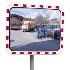 MVU-mirac-verkehrsspiegel-rechteckig-rot-weiss-60-x-80-cm-praxisfoto