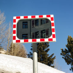 WKG-diamond-verkehrsspiegel-sekurit-sicherheitsglas-rot-weiss-60-x-40-cm-praxis