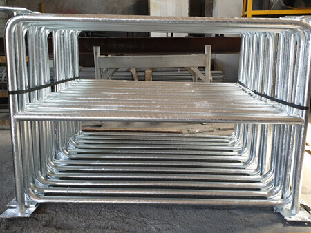 rammschutzbuegel-eco-mit-knieholm-aufdubeln-gelbschwarz-feuerverzinkt