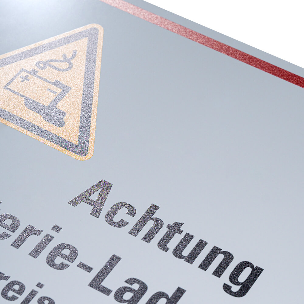 YBC-hinweisschild-batterieladestation-im-umkreis-kunststoff-400-x-300-mm-detail