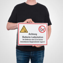 YBD-hinweisschild-batterieladestation-im-umkreis-kunststoff-groessenvergleich