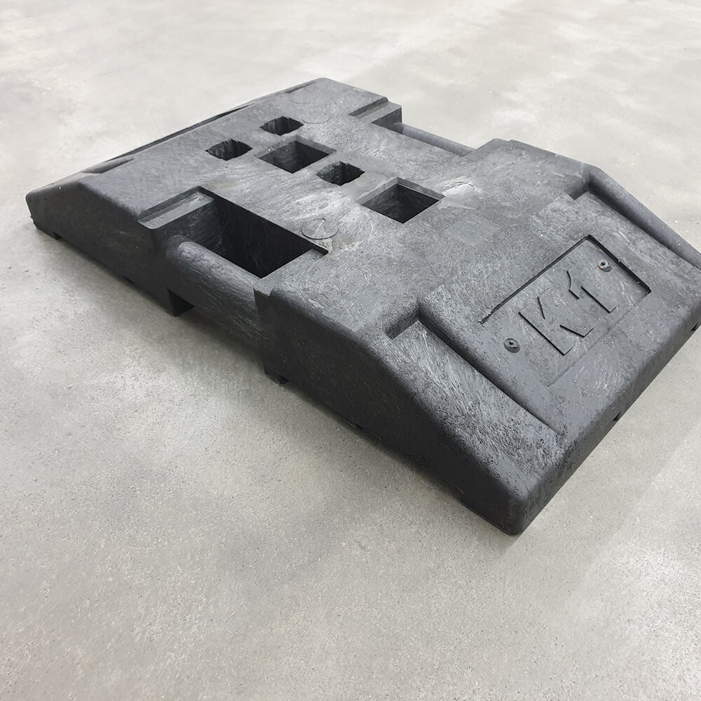 lus-fussplatte-universal-28-kg-nach-tl-witterungsbestaendig-praxis