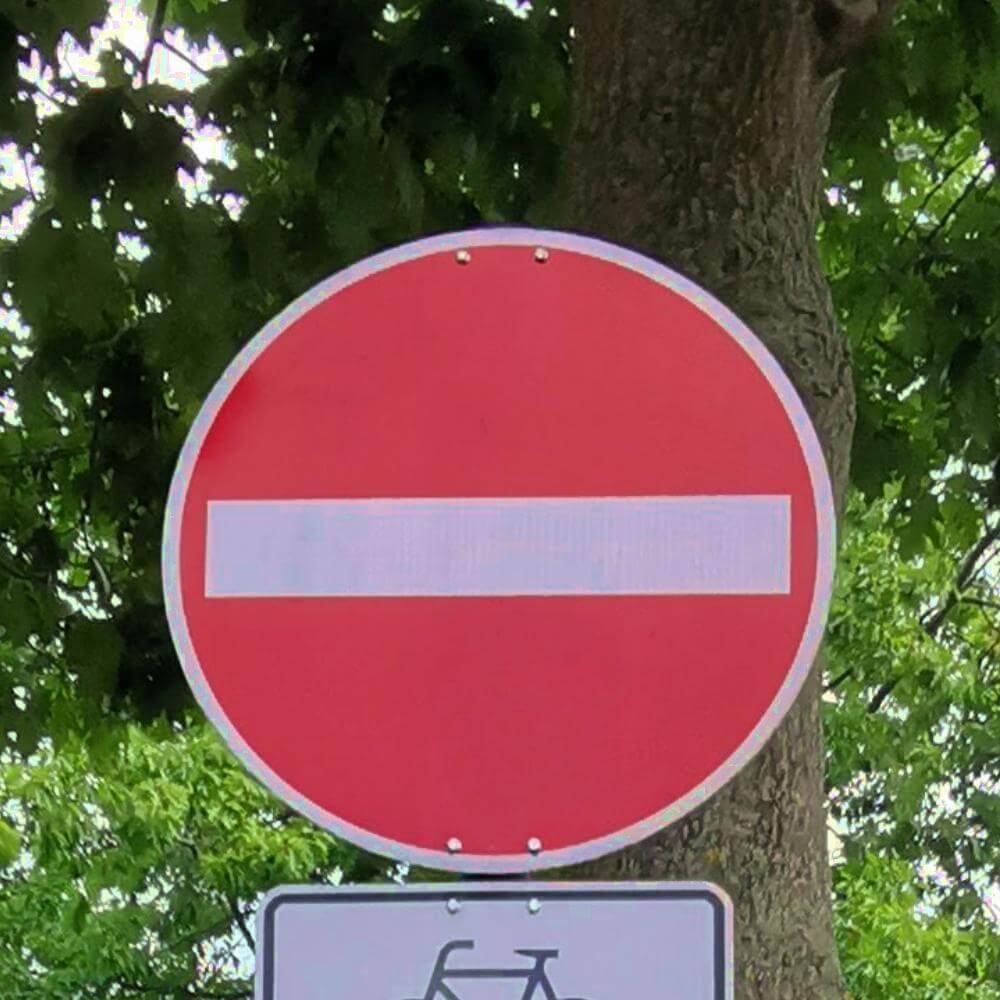 Komplett-Set Einfahrt: Einfahrt verboten, STOP Schild und Einbetonier-Pfosten