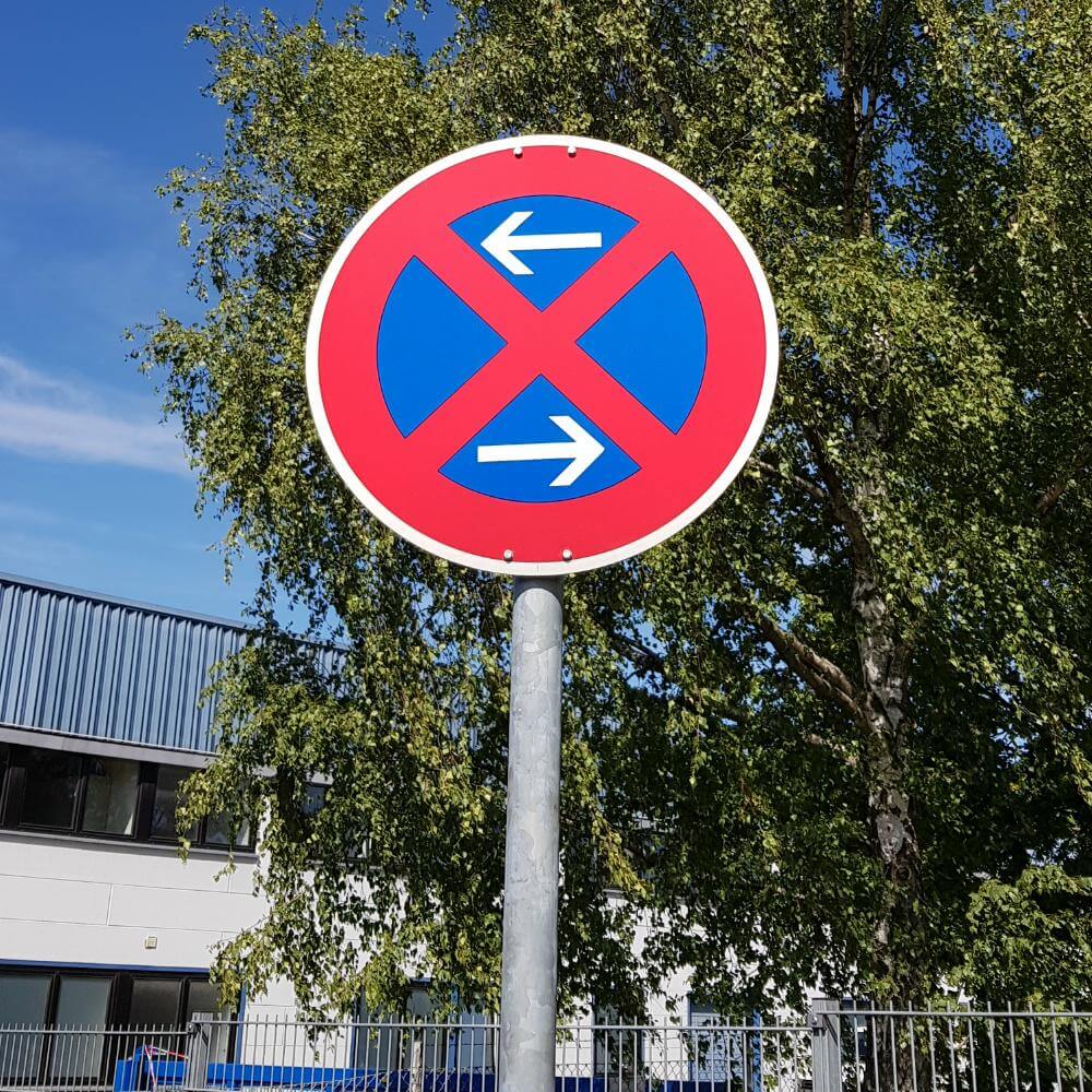 Komplett-Set Halteverbot groß: Halteverbot Anfang + Mitte + Ende mit 3m Pfosten