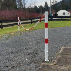 Sperrpfosten, Dreikantschloss, Einbetonieren, 2 Kettenösen, rot/weiß, Ø 6 cm