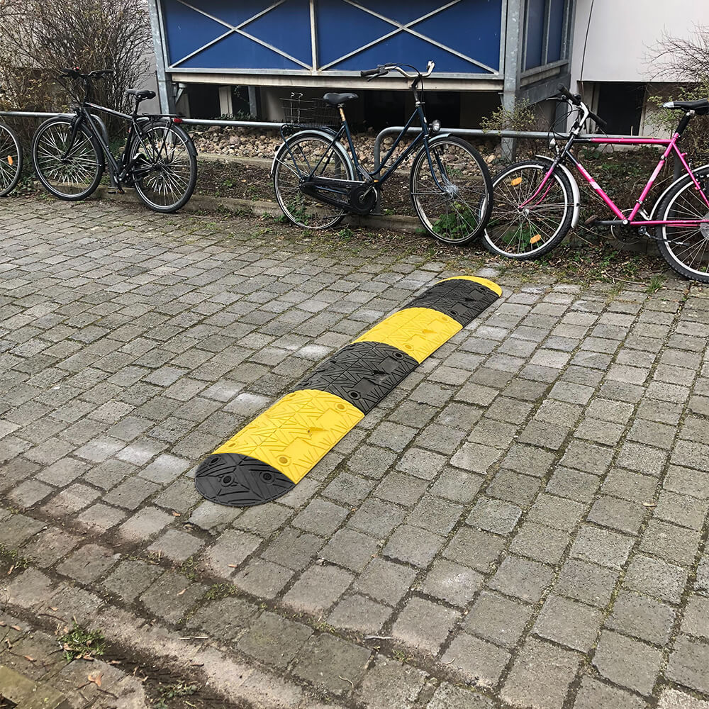 Bodenschwellen-Set 20 km/h, 2,4 m gelb/schwarz kombiniert, 5 cm hoch