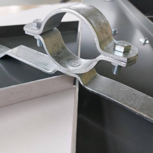 Andreaskreuz RA1 Komplettset, VZ 201-50, mit 60 mm Ø Rohrschellen, Schrauben