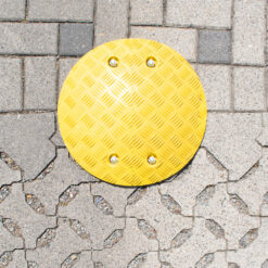 2-teiliger WEMAS Tempo-Stopper in Gelb, für 5 - 10 km/h, 42,5 cm Ø, 7,5 cm hoch