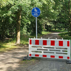 Schrankenzaun COBA, rot/weiß, gemäß TL, RA2, 211 x 112 cm