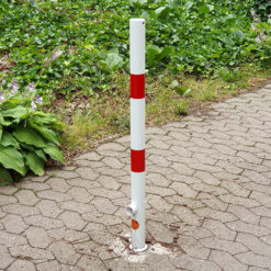 Sperrpfosten, Dreikantschloss, Einbetonieren, ohne Kettenöse, rot/weiß, Ø 6 cm