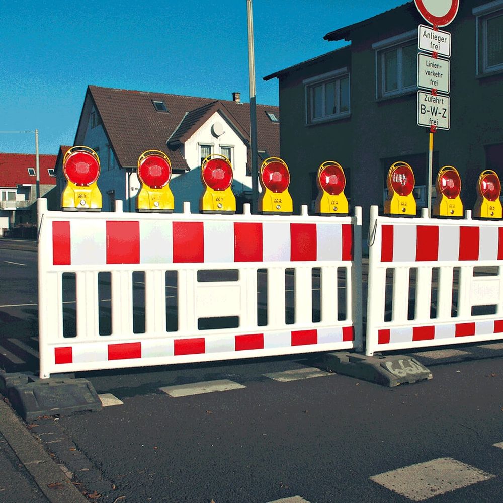 RSA-Komplett-Set, Schrankenzaun FUTURE mit Fußplatten, RA2, 2,15 x 1,11 m