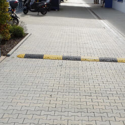 WEMAS Bodenschwelle 5-10 km/h, Endstück Temposchwelle, gelb, 42,5x21,25x7,5 cm