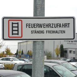 Feuerwehrschild VZ 2449, Feuerwehrzufahrt - ständig freihalten schmal