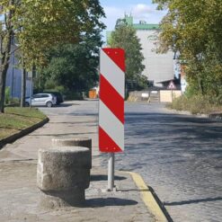 Verkehrseinrichtung VZ 605-20,StVO,Leitbake rechtsweisend