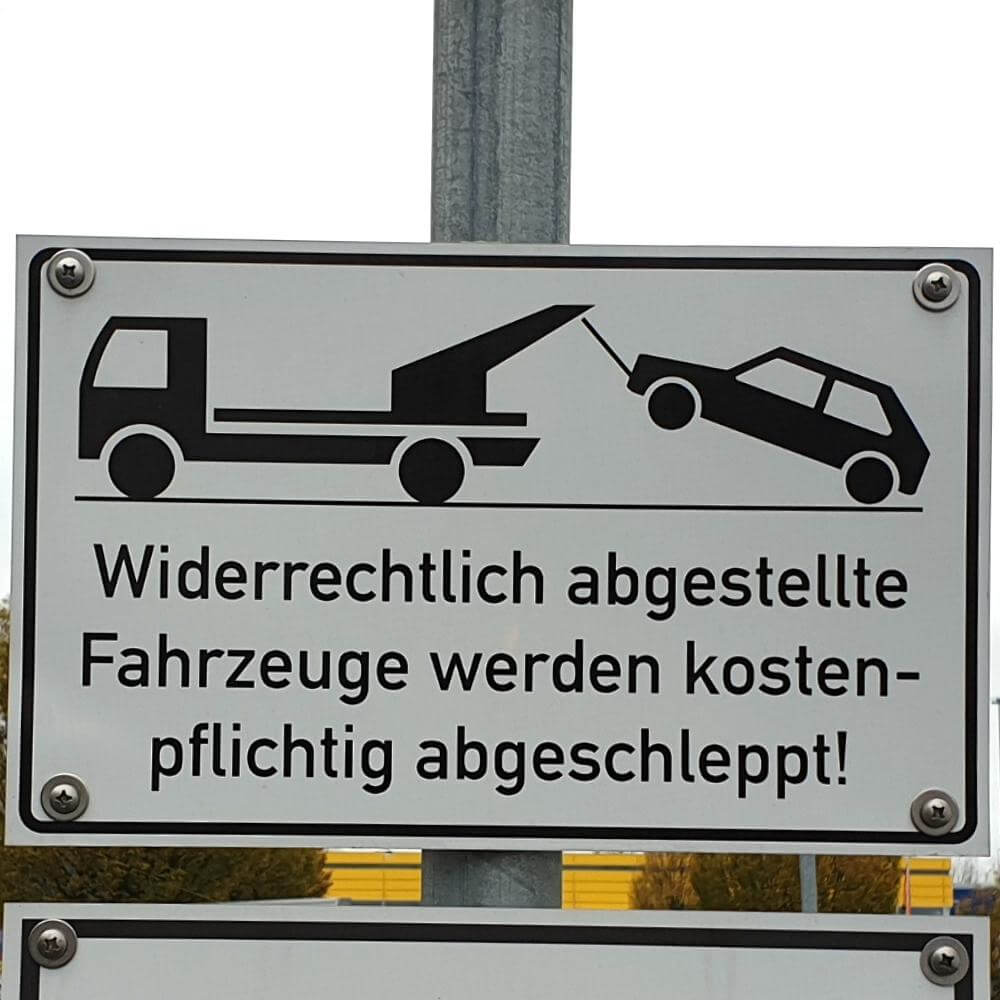 Zusatzzeichen VZ 2428, Widerr. gep. Fahrzeuge werden abgeschleppt
