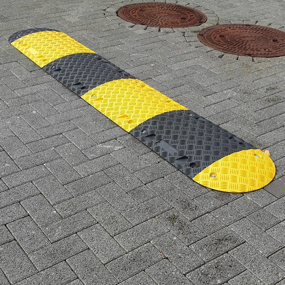 WEMAS Bodenschwellen-Set 5-10 km/h, 2,5 m gelb / schwarz kombiniert, 7,5 cm hoch